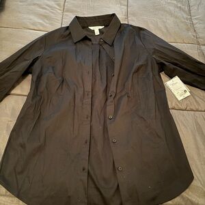 Lady’s shirt 
New with tag 
Pick up only 
Bensonhurst Brooklyn.